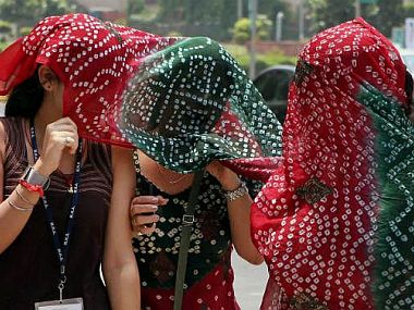 Mumbai braces for sweltering Holi as IMD issues heat wave warning for city, surrounding regions Mumbai braces for sweltering Holi as IMD issues heat wave warning for city, surrounding regions