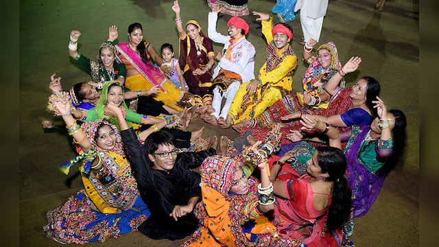 Garba grooves in full swing as Navratri celebrations take stage in ...