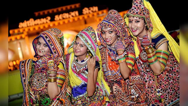 Garba grooves in full swing as Navratri celebrations take stage in ...