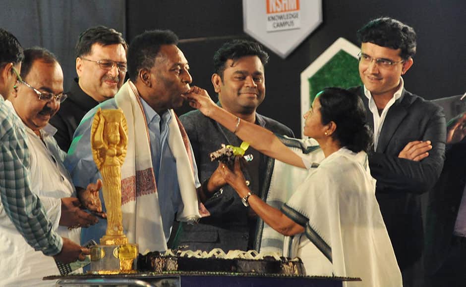 Mamata Banerjee, Chief Minister, West Bengal, Brazilian football legend Pele, former Indian cricket captain and co-owner of the Atletico De Kolkata football club of the Indian Super League (ISL) Sourav Ganguly, and music composer A. R. Rahman pose for photographs during an event in Kolkata, India, October 12, 2015. (SOLARIS IMAGES)