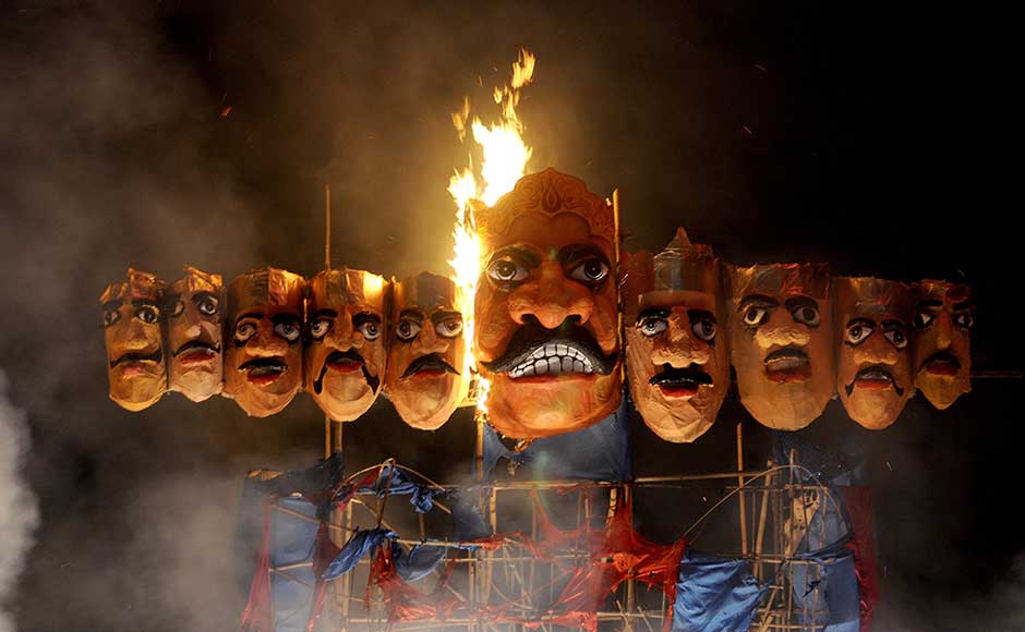 Dussehra 2020: Hindus in North India celebrate Vijaya Dashami today; muhurat, significance of festival Dussehra 2020: Hindus in North India celebrate Vijaya Dashami today; muhurat, significance of festival