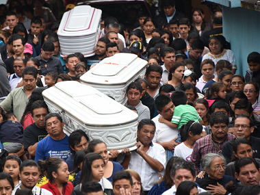 At least 131 killed in Guatemala landslide, hundreds missing At least 131 killed in Guatemala landslide, hundreds missing