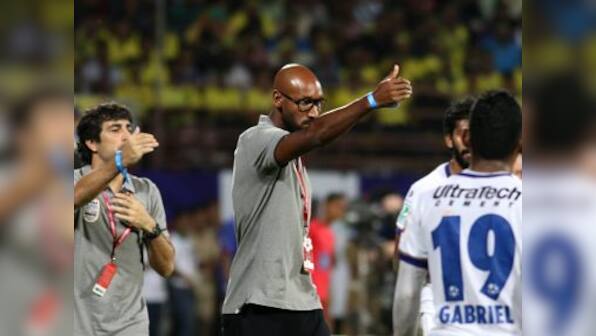 ISL 2015: Mumbai City FC desperately need Anelka to get fit, leave the dugout and put on his boots