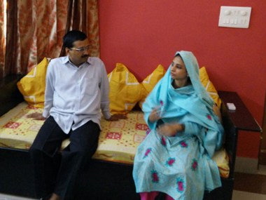 After PM Modi and Sushma Swaraj, Geeta meets Delhi CM Arvind Kejriwal After PM Modi and Sushma Swaraj, Geeta meets Delhi CM Arvind Kejriwal