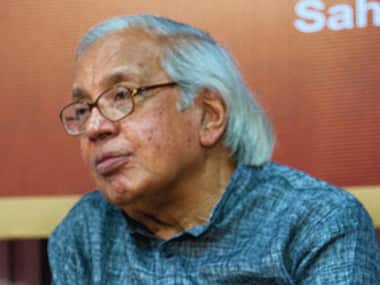 After Nayantara Sahgal, eminent poet Ashok Vajpeyi returns Sahitya Akademi Award in protest