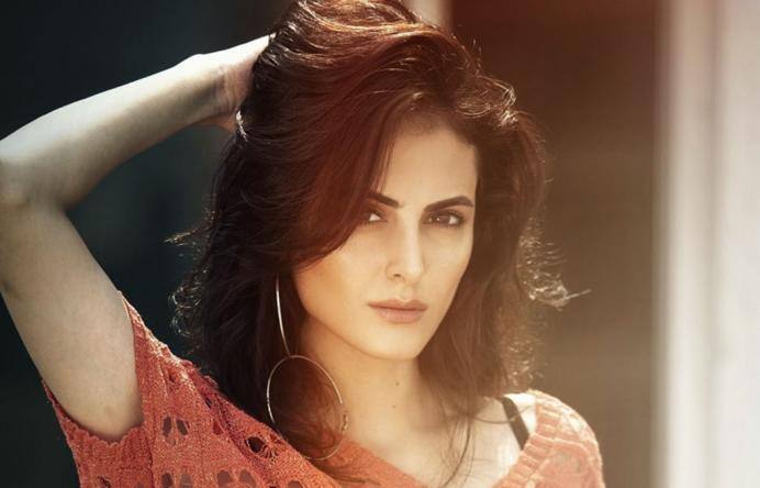 Bigg_Mandana-Karimi-1024x657-1024x657