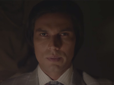 Main Aur Charles review: Randeep Hooda is seductive as the deadly Charles Sobhraj Main Aur Charles review: Randeep Hooda is seductive as the deadly Charles Sobhraj