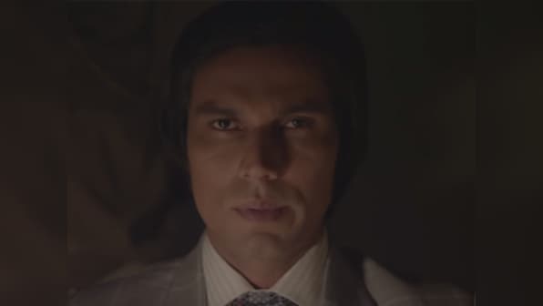 Main Aur Charles review: Randeep Hooda is seductive as the deadly Charles Sobhraj