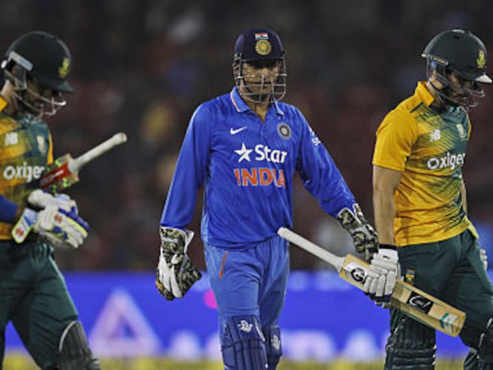 Dhoni the batsman is just phenomenal and he is still the safest keeper in world cricket: Mongia