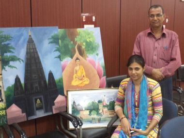 Voters of Bihar, if EC's appeal doesn't reach you, listen to a girl who doesn't even speak Voters of Bihar, if EC's appeal doesn't reach you, listen to a girl who doesn't even speak