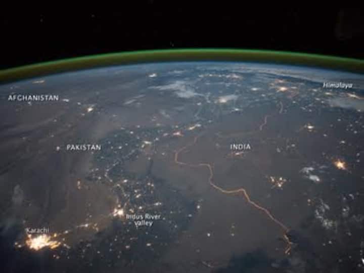 What's the fuss about? India and Pakistan share serene embrace in a Nasa photograph