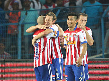 ISL 2015: Atletico de Kolkata hold nerve to beat Kerala Blasters 2-1, go top of the table ISL 2015: Atletico de Kolkata hold nerve to beat Kerala Blasters 2-1, go top of the table