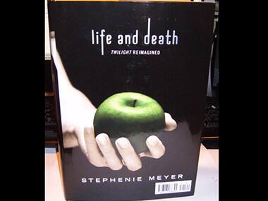 Edythe the female vampire: Stephenie Meyer reimagines gender-swapped Twilight for 10th anniversary