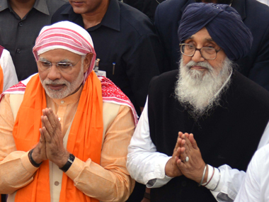 #YoBadalsoMandela trends as social media slams Modi for comparing Badal to Mandela #YoBadalsoMandela trends as social media slams Modi for comparing Badal to Mandela