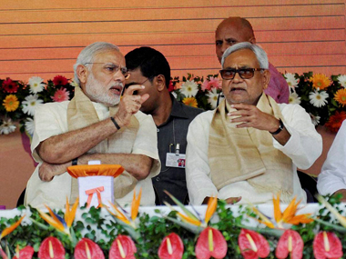 Last but not least: Bihar CM designate Nitish Kumar invites PM Modi to swearing-in ceremony Last but not least: Bihar CM designate Nitish Kumar invites PM Modi to swearing-in ceremony