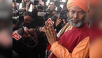 Sakshi Maharaj at it again: Calls Azam Khan  a terror supporter