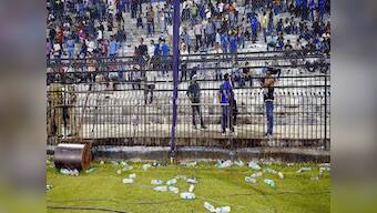 From condemnation to jokes, how Twitter reacted to fans throwing bottles at Indian team in Cuttack