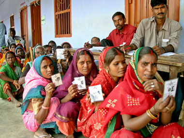 Despite Maoist threat, voters stand in long queues to cast ballot in second phase of Bihar polls Despite Maoist threat, voters stand in long queues to cast ballot in second phase of Bihar polls