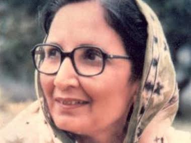 Punjabi author Dalip Kaur Tiwana returns Padma Shri protesting 'growing intolerance' Punjabi author Dalip Kaur Tiwana returns Padma Shri protesting 'growing intolerance'