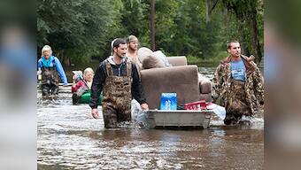 Carolina flood death toll rises to 17, many rivers still rising