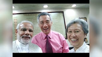 Watch: PM Modi, Lee Hsien's dinner diplomacy includes chai, charcha and selfie in Singapore