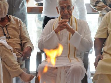 Obit: Ashok Singhal, man who nurtured the Ayodhya movement, but saw it being hijacked by Vajyapee, Advani Obit: Ashok Singhal, man who nurtured the Ayodhya movement, but saw it being hijacked by Vajyapee, Advani