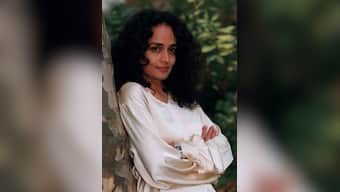 Modi govt is promoting Brahmanism, rewriting history, says Arundhati Roy