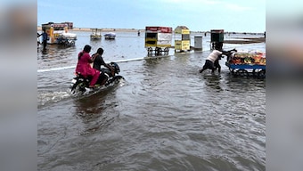 Heavy rains throws life out of gear in Tamil Nadu as death toll rises to 71