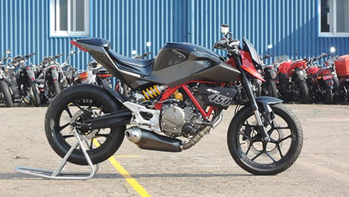 EICMA 2015: Hyosung GD450 prototype unveiled EICMA 2015: Hyosung GD450 prototype unveiled