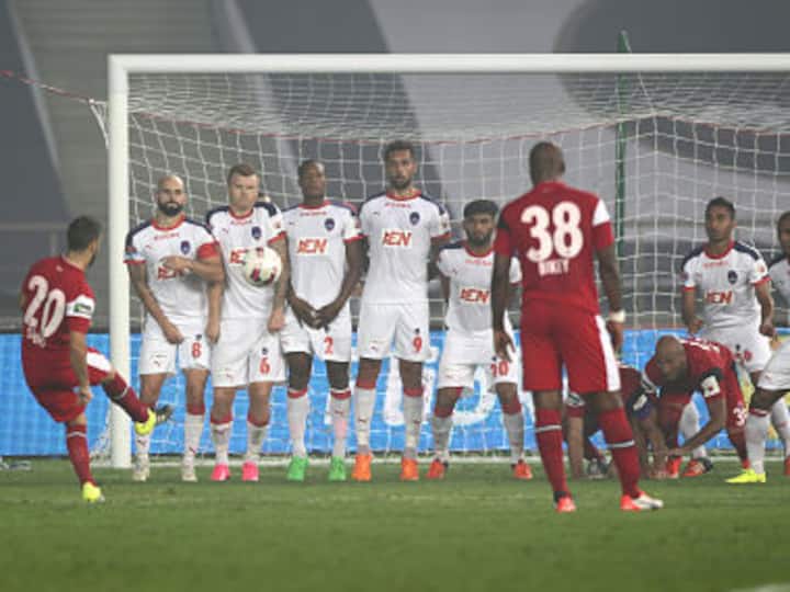 ISL 2015: Simao's instant impact salvages a draw for NorthEast United against Delhi Dynamos ISL 2015: Simao's instant impact salvages a draw for NorthEast United against Delhi Dynamos
