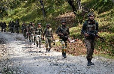 300 militants waiting to infiltrate India through the LoC: Army