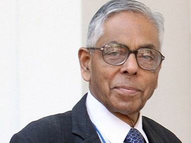 Suspected pro-Tamil activist throws slipper at former NSA MK Narayanan Suspected pro-Tamil activist throws slipper at former NSA MK Narayanan