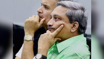 AAP accuses Parrikar of running parallel govt in Goa