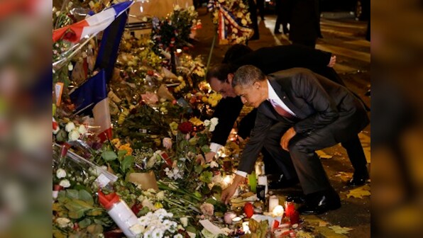 US President Obama pays his respects to Paris attack victims at Bataclan