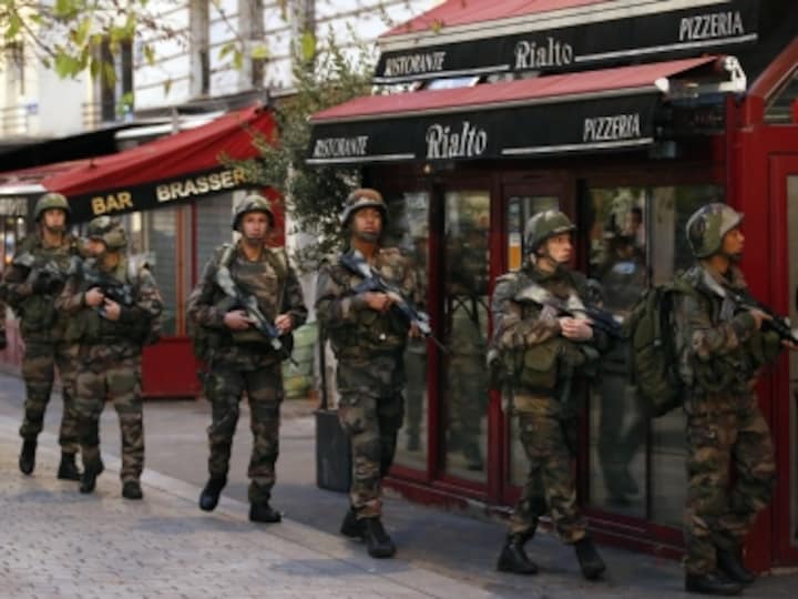 2 dead, 7 arrested after seven hour battle