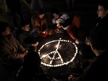 Watch: Exploding firecrackers trigger panic at memorial for Paris attacks victims Watch: Exploding firecrackers trigger panic at memorial for Paris attacks victims