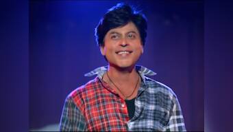 'Fan' asks you not to worship Shah Rukh Khan, but respects that you do