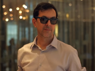 'X: Past is Present' review: Rajat Kapoor, Swara Bhaskar add a cutting edge to this experimental film 'X: Past is Present' review: Rajat Kapoor, Swara Bhaskar add a cutting edge to this experimental film