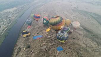 Agra skyline filled with hot air balloons but thick haze restricts view of Taj Mahal