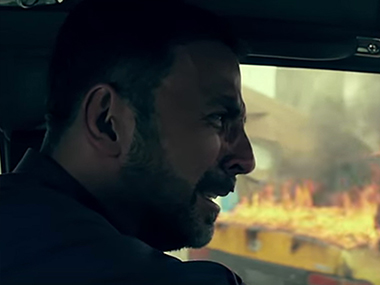 Airlift teaser: Akshay Kumar is reminiscent of Liam Neeson in Schindler's List, but his mission's in Kuwait Airlift teaser: Akshay Kumar is reminiscent of Liam Neeson in Schindler's List, but his mission's in Kuwait