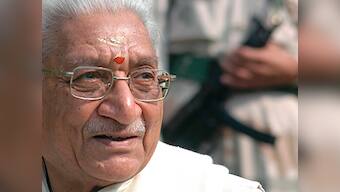 VHP leader Ashok Singhal passes away at hospital in Gurgaon