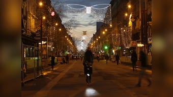 Terror alert makes Brussels surreal for residents, tourists
