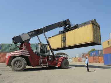 Exports still in low gear, drop 17.5% in October Exports still in low gear, drop 17.5% in October