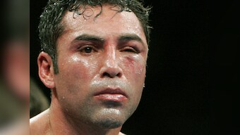 Boxing: De La Hoya jabs at 'boring' Floyd Mayweather in Playboy December issue