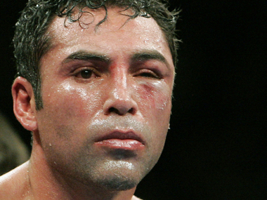 Boxing: De La Hoya jabs at 'boring' Floyd Mayweather in Playboy December issue Boxing: De La Hoya jabs at 'boring' Floyd Mayweather in Playboy December issue