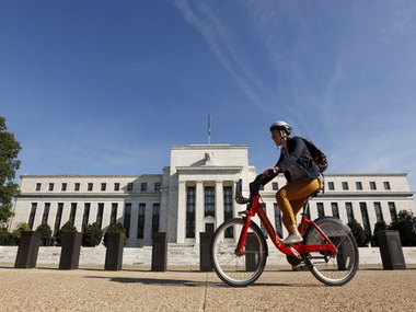Fed keeps rates unchanged, wary eye on global markets Fed keeps rates unchanged, wary eye on global markets