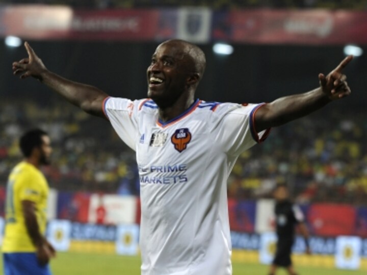 ISL 2015: FC Goa thrash Kerala Blasters 5-1 to book semi-final spot