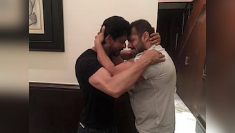 Shah Rukh Khan gifted Salman Khan luxury car as token of thanks for cameo in upcoming film?