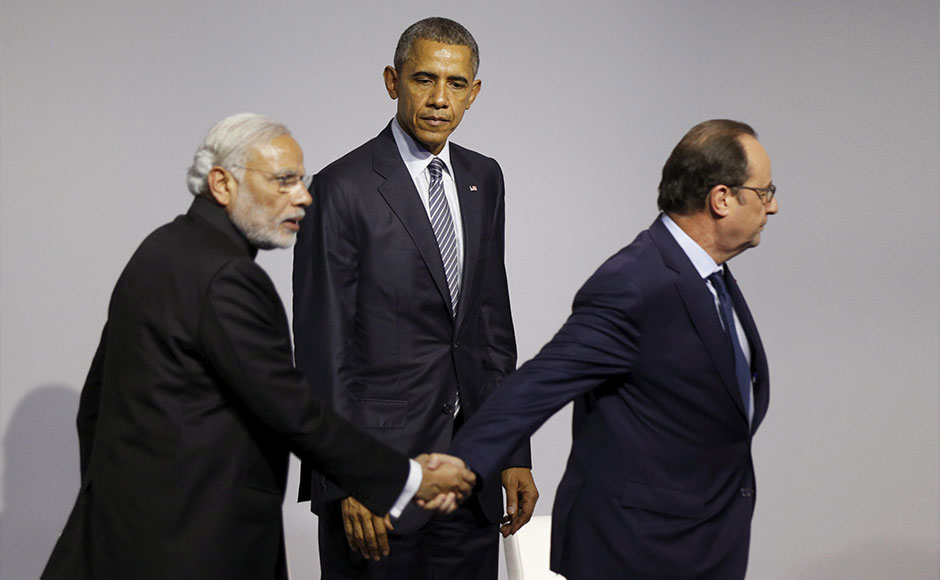196 countries unite at Paris climate change summit: Modi pledges to reduce emissions by 35 percent 196 countries unite at Paris climate change summit: Modi pledges to reduce emissions by 35 percent