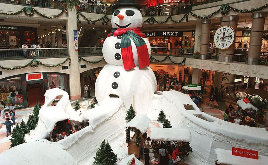 From lights to zombies: Check out the Christmas decorations from around